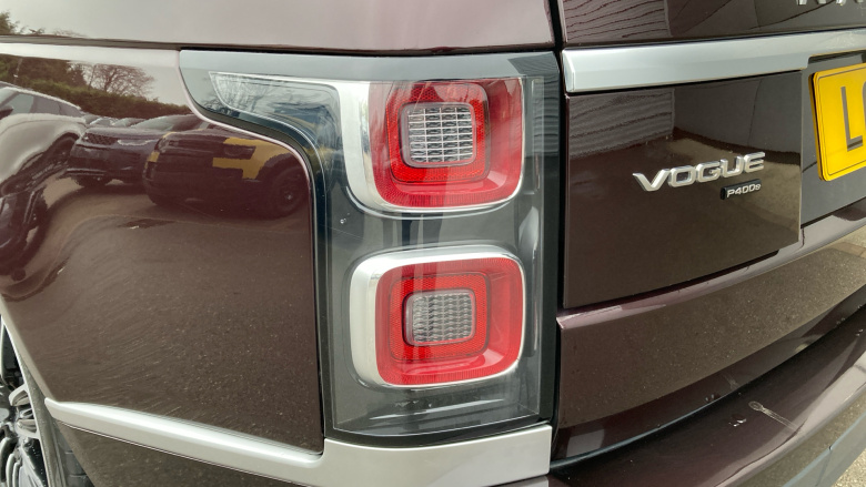 Land Rover Range Rover 2.0 P400e Vogue 4dr Auto Estate